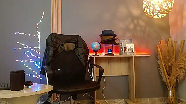 Reiko 85  online show from 02.11.26