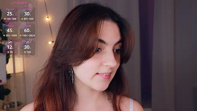 Snapshot of DracosMoon chatting on 12.25.24 DracosMoon online show from 12.25.24