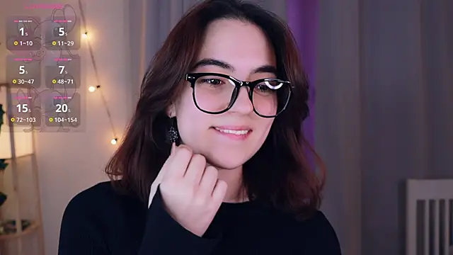 Snapshot of DracosMoon chatting on 12.27.24 DracosMoon online show from 12.27.24