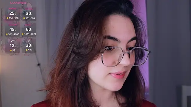 Snapshot of DracosMoon chatting on 12.28.24 DracosMoon online show from 12.28.24