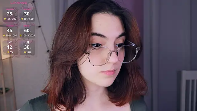 Snapshot of DracosMoon chatting on 12.29.24 DracosMoon online show from 12.29.24