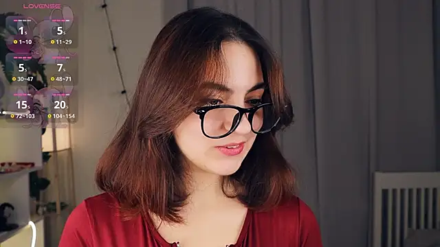 Snapshot of DracosMoon chatting on 01.10.25 DracosMoon online show from 01.10.25