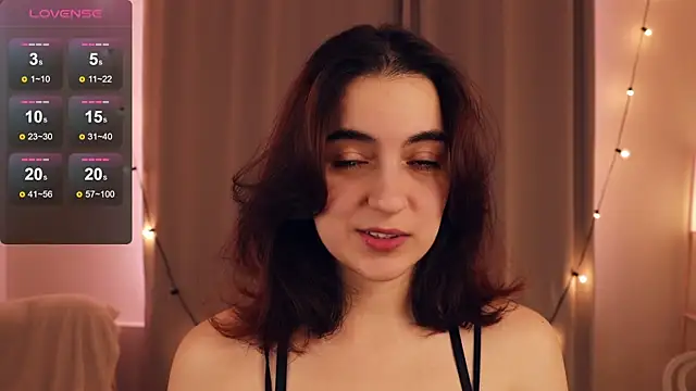 Snapshot of DracosMoon chatting on 02.02.25 DracosMoon online show from 02.02.25