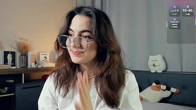 Snapshot of DracosMoon chatting on 09.14.25 DracosMoon online show from 09.14.25