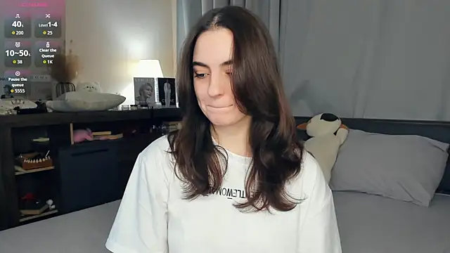 Snapshot of DracosMoon chatting on 01.17.26 DracosMoon online show from 01.17.26