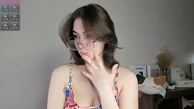 Snapshot of DracosMoon chatting on 02.08.26 DracosMoon online show from 02.08.26