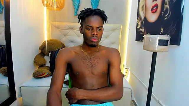 Snapshot of royce_ebony chatting on 02.12.26 royce ebony online show from 02.12.26