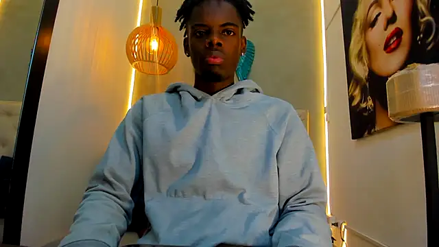 Snapshot of royce_ebony chatting on 02.20.26 royce ebony online show from 02.20.26