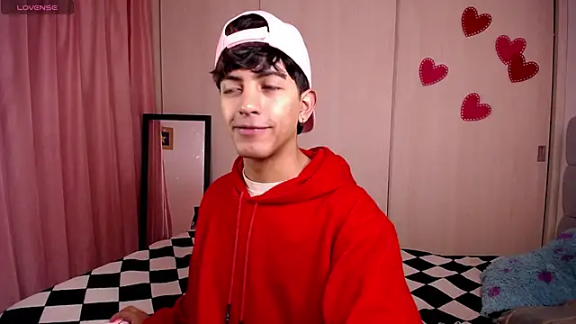 Snapshot of teobowny_ chatting on 03.05.25 teobowny online show from 03.05.25