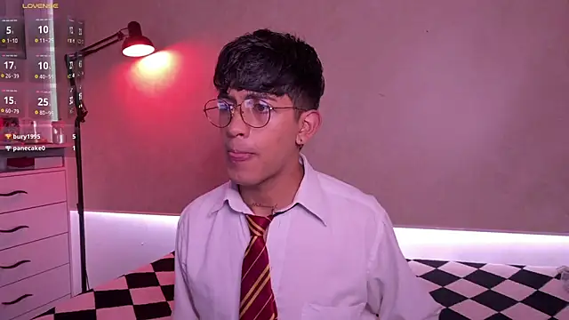 Snapshot of teobowny_ chatting on 10.05.25 teobowny online show from 10.05.25