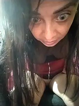 Snapshot of Vanessagirld chatting on 01.10.25 Vanessagirld online show from 01.10.25