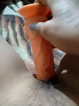 Snapshot of Vanessagirld chatting on 02.05.25 Vanessagirld online show from 02.05.25