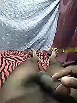 mallucallboy2104 online show from 02.08.25