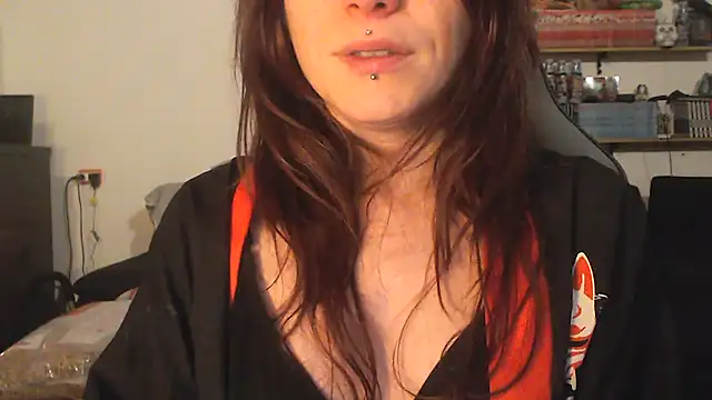 Snapshot of complicata_mente chatting on 01.22.25 complicata mente online show from 01.22.25
