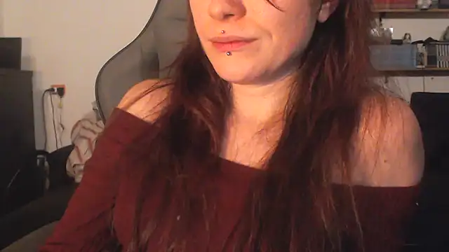 Snapshot of complicata_mente chatting on 01.25.25 complicata mente online show from 01.25.25