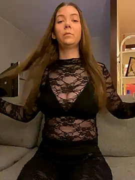 Snapshot of Mandispandis1 chatting on 11.24.25 Mandispandis1 online show from 11.24.25