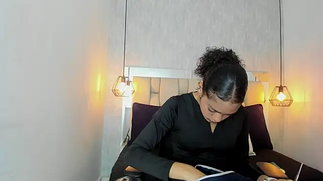 Alahia Baiter online show from 12.06.24