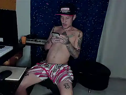 Snapshot of patrik_tattoo_ chatting on 01.29.25 patrik tattoo online show from 01.29.25