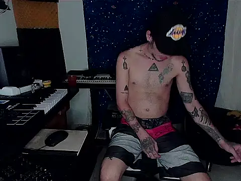 Snapshot of patrik_tattoo_ chatting on 02.22.25 patrik tattoo online show from 02.22.25