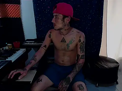 Snapshot of patrik_tattoo_ chatting on 02.22.25 patrik tattoo online show from 02.22.25