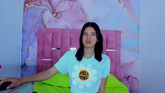 LizzMartin online show from 12.15.24