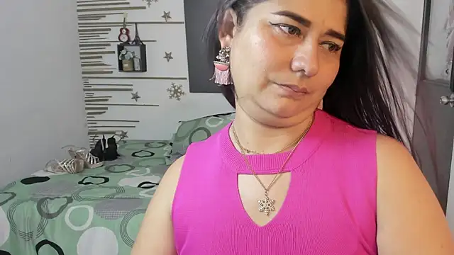 alinabozz1 online show from 10.03.25