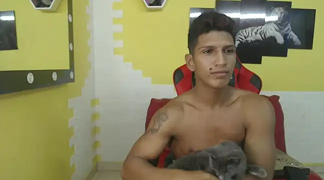 mau elixxx online show from 01.02.25