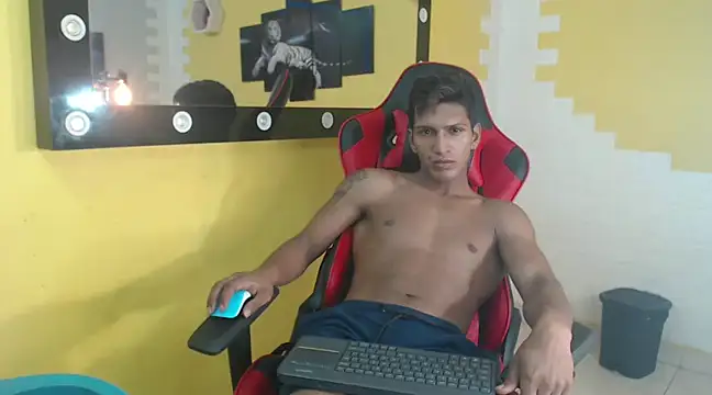 mau elixxx online show from 01.15.25