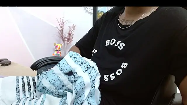 Snapshot of hares_mds chatting on 12.27.24 hares mds online show from 12.27.24