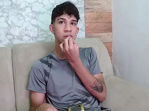 Snapshot of hares_mds chatting on 11.27.25 hares mds online show from 11.27.25