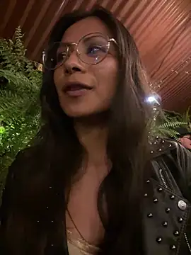 Jade Zephyra online show from 01.15.25