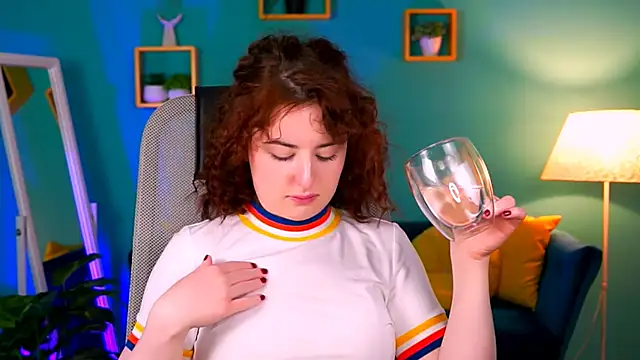 AnnTerry  online show from 02.21.25