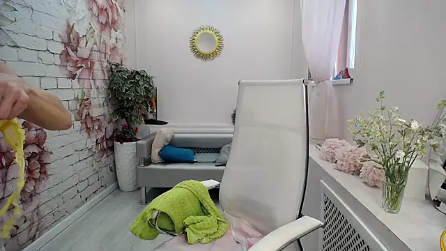 Snapshot of Cutie_Asya chatting on 06.09.26 Cutie Asya online show from 06.09.26