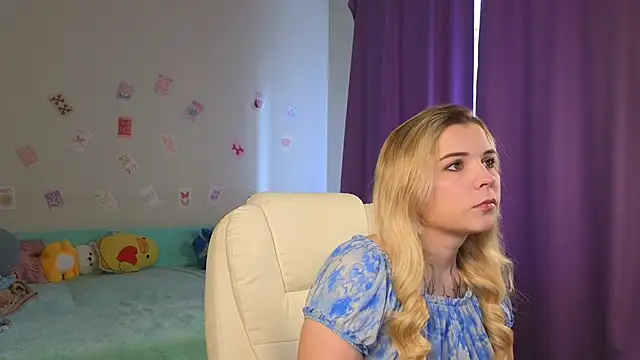 Snapshot of Kate_Legend chatting on 05.28.26 Kate Legend online show from 05.28.26