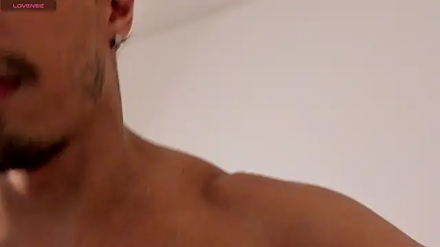 Lorenzoferrec online show from 12.16.25