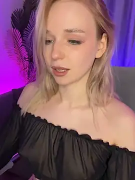 Snapshot of Eva_Millss chatting on 01.17.25 Eva Millss online show from 01.17.25