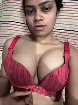 Miss-Kamini online show from 02.18.25