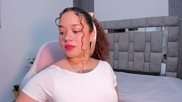 zulyjones online show from 11.17.25