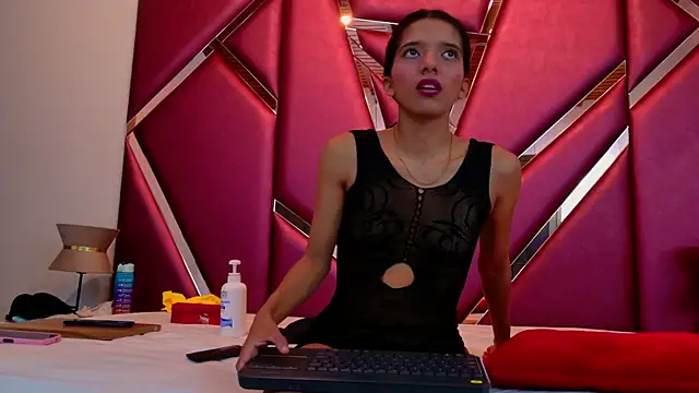 Snapshot of RebecaRelish chatting on 02.07.25 RebecaRelish online show from 02.07.25