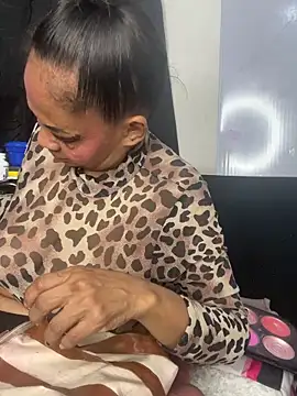 Snapshot of chiquimaturesexy chatting on 02.17.26 chiquimaturesexy online show from 02.17.26