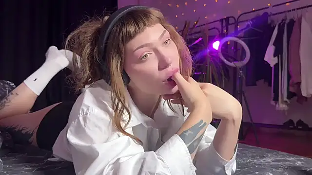 PaulaPratt online show from 12.13.24