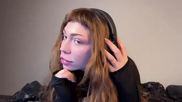 PaulaPratt online show from 12.24.24