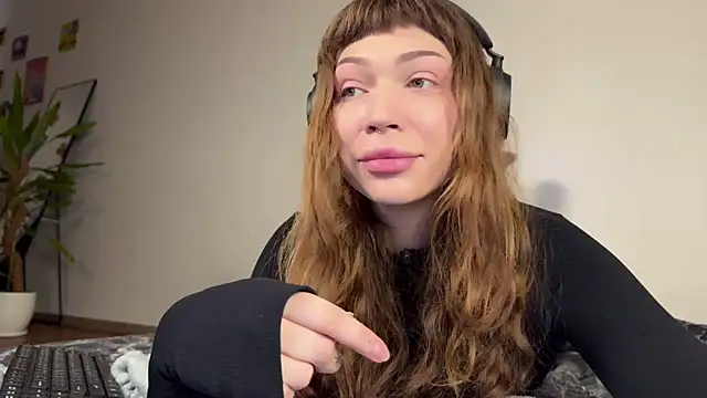 PaulaPratt online show from 01.09.25