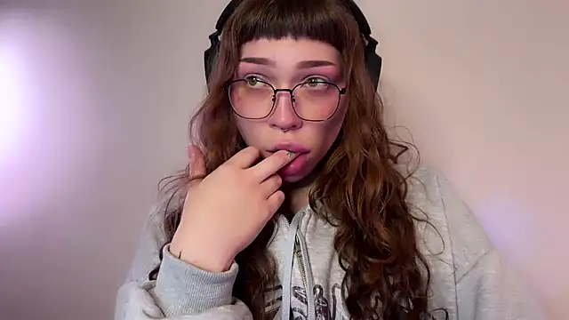 PaulaPratt online show from 01.12.25