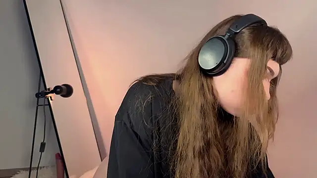 PaulaPratt online show from 03.18.25