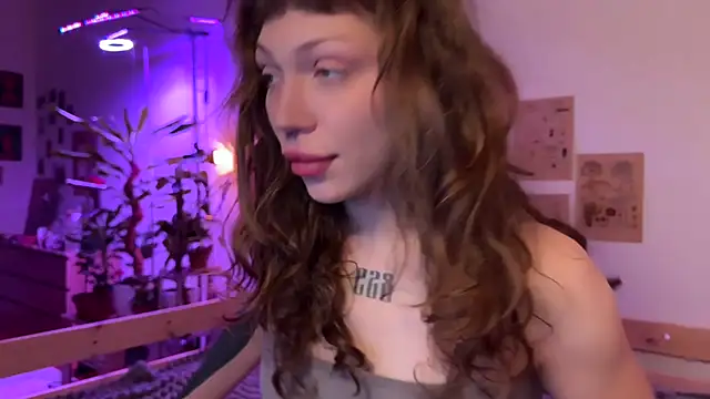 PaulaPratt online show from 10.04.25