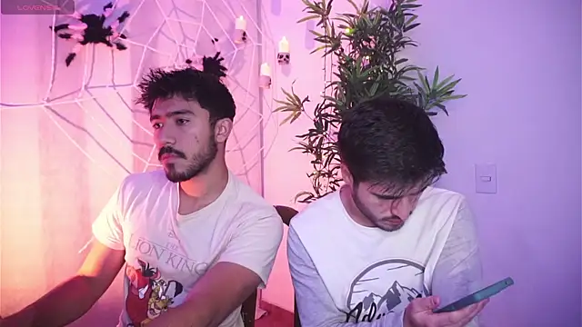 Tony Wylie online show from 10.11.25