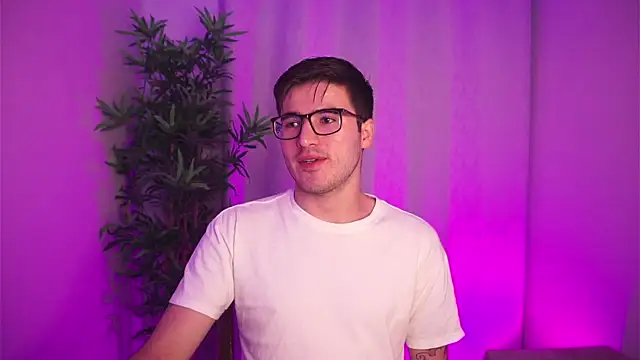 Tony Wylie online show from 11.12.25