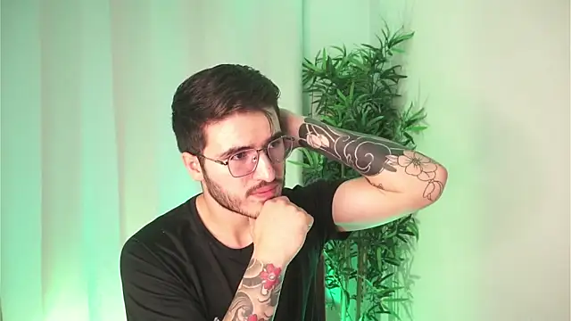 Tony Wylie online show from 04.15.26