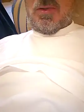 Snapshot of 1talianBeutifulCock chatting on 02.24.26 1talianBeutifulCock online show from 02.24.26